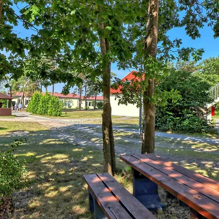 3 Bedroom Amazing In * Altenkirchen (Mecklenburg-Vorpommern)