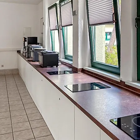 3 Bedroom Amazing In Altenkirchen (Mecklenburg-Vorpommern)