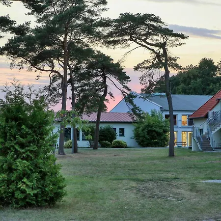 3 Bedroom Amazing In * Altenkirchen (Mecklenburg-Vorpommern)
